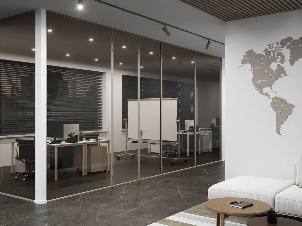 Неподвижные офисные перегородки Grafia в песочном цвете с прозрачным стеклом для создания отдельных офисных помещений