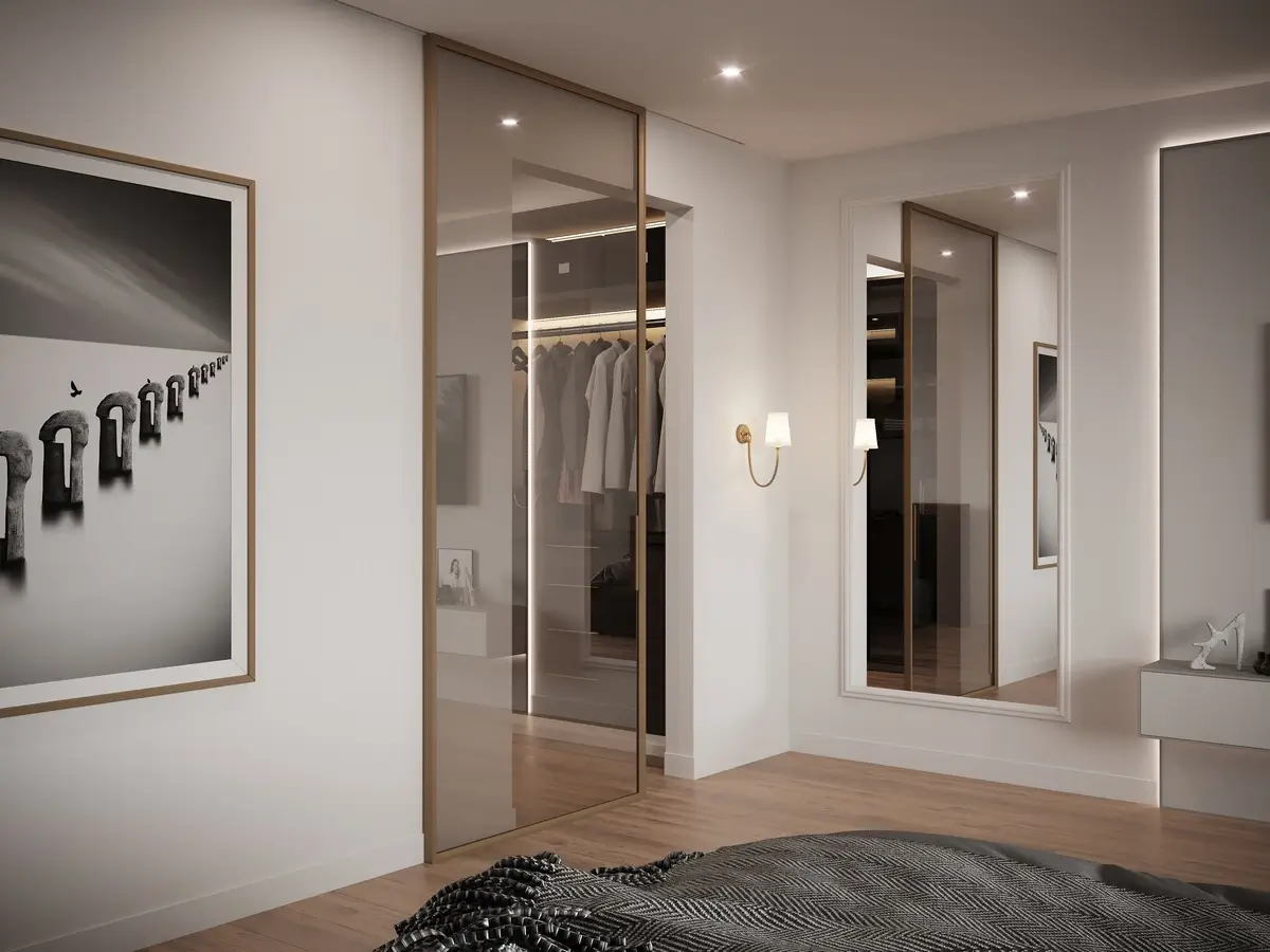 Одностворчатая перегородка Grafia в песочном цвете со скрытым креплением к потолку для гардеробной